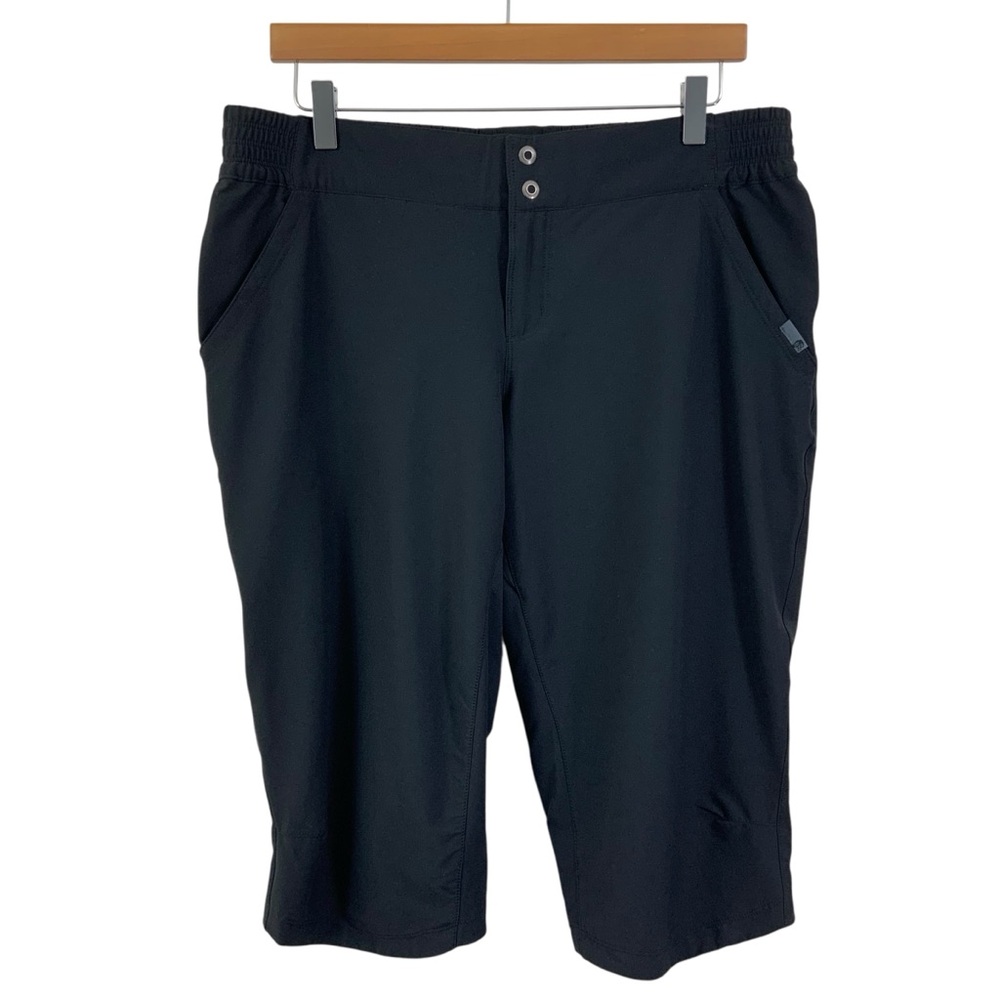 MOUNTAIN HARDWEAR Black Capri Shorts Pants Size 12 011